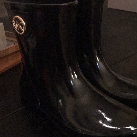 NWOB Michael Kors Benji rain boots - Picture 5 of 7